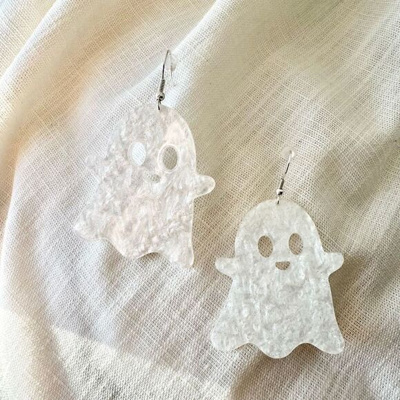 White sparkle ghost dangle earrings - Picture 2 of 3